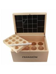 PRANAROM AROMASELF AROMATHEQUE 18F